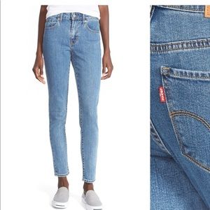Levi’s 721 High Waisted Skinny Jeans